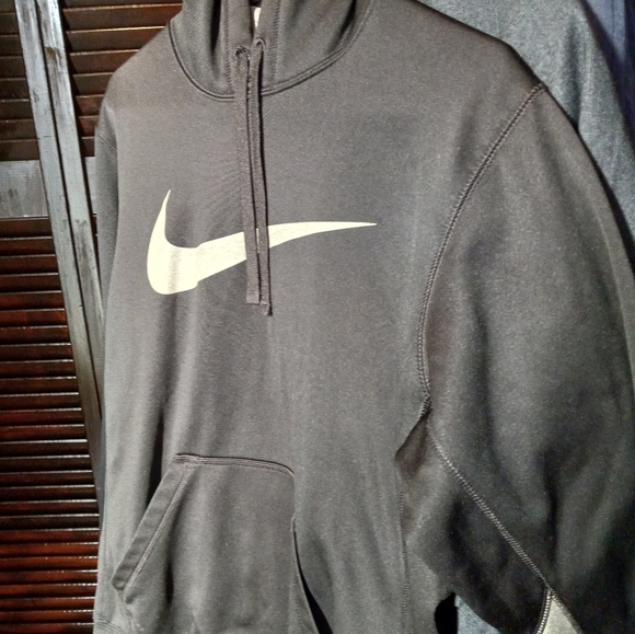 Nike Therma-Fit Sportwear Men's Front Pockets Black Small Long Sleeves Hoodie - Picture 5 of 7